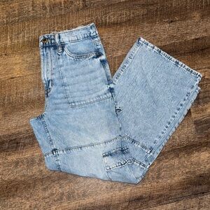 Woman’s cargo wide leg jeans cargo pockets comfortable jeans size Small 4-6 SO